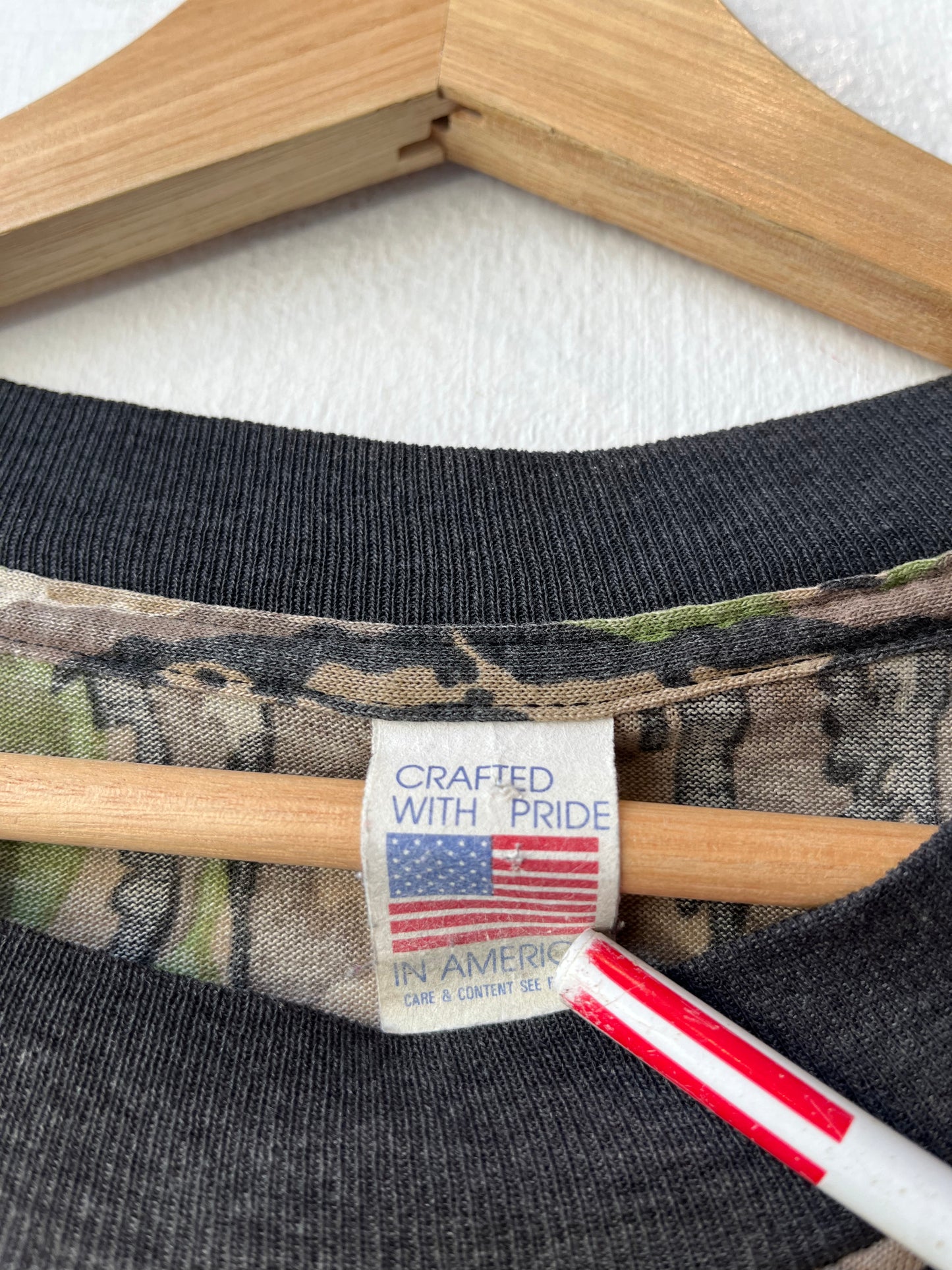 90's Realtree Pocket Tee