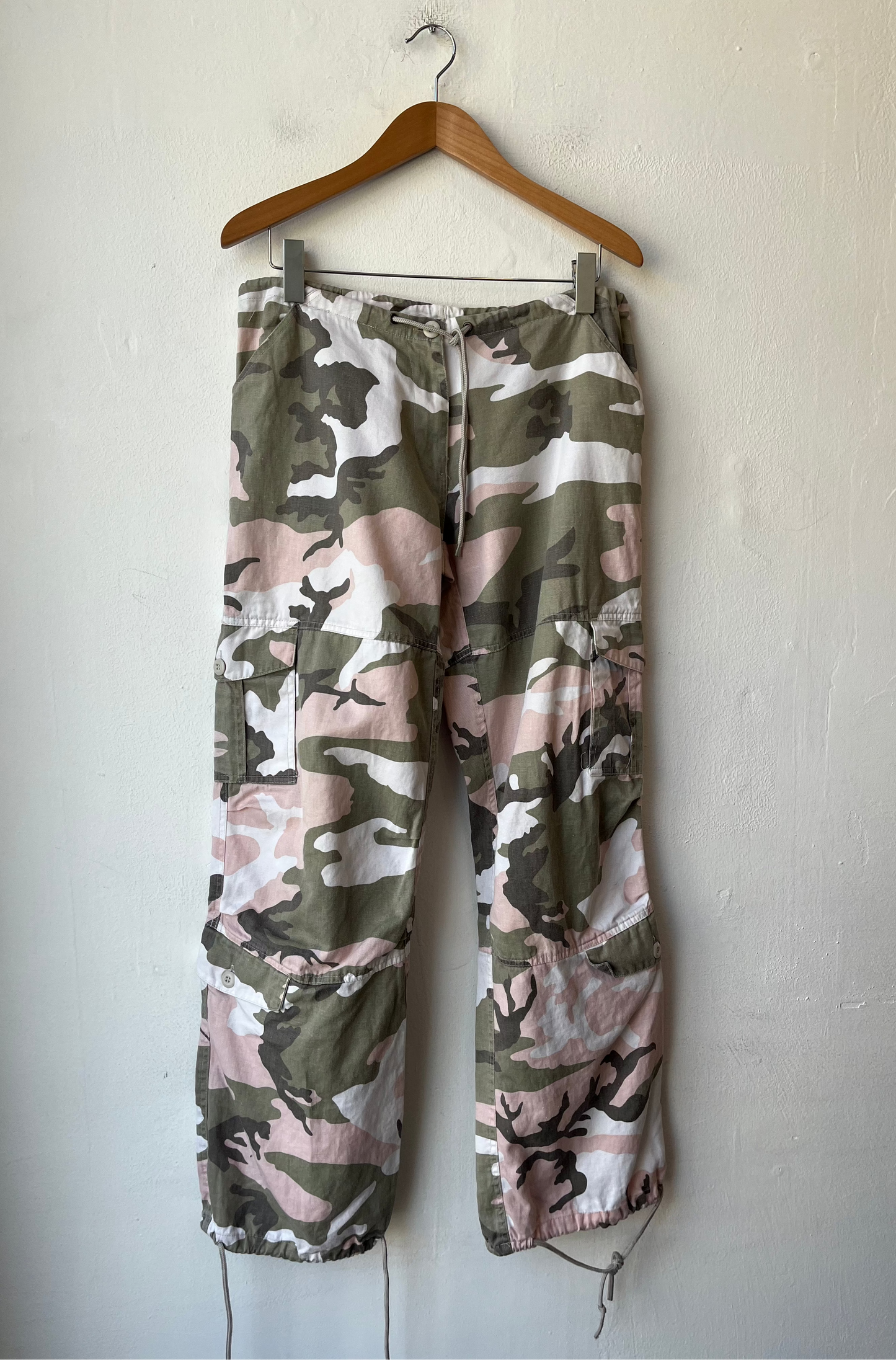 90's Pink Camo Drawstring Pants 27-34"