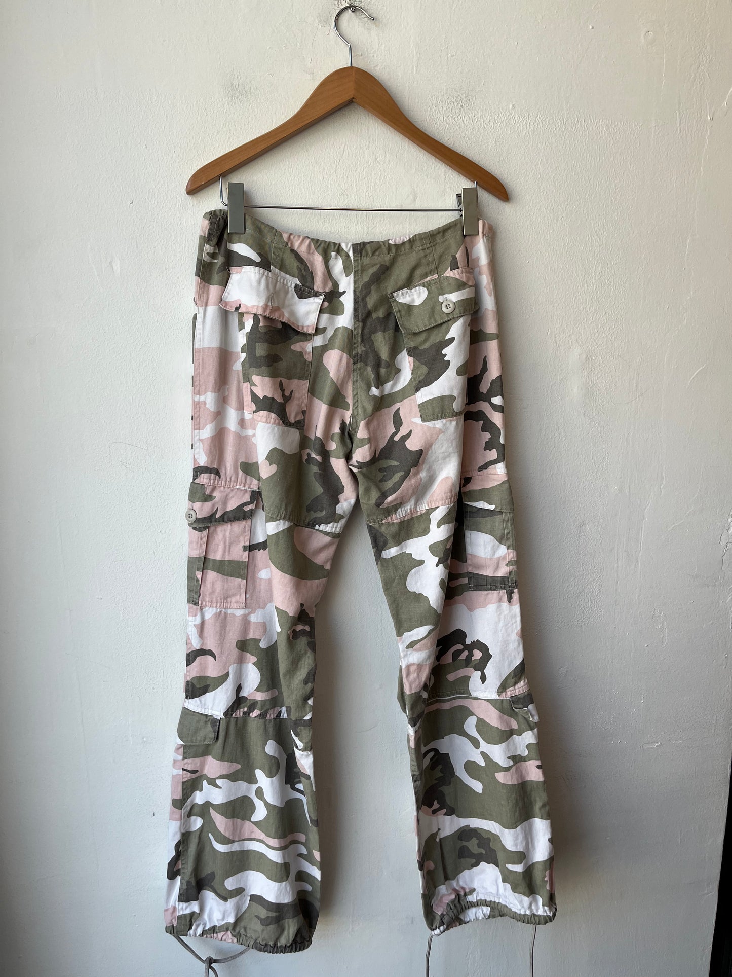 90's Pink Camo Drawstring Pants 27-34"