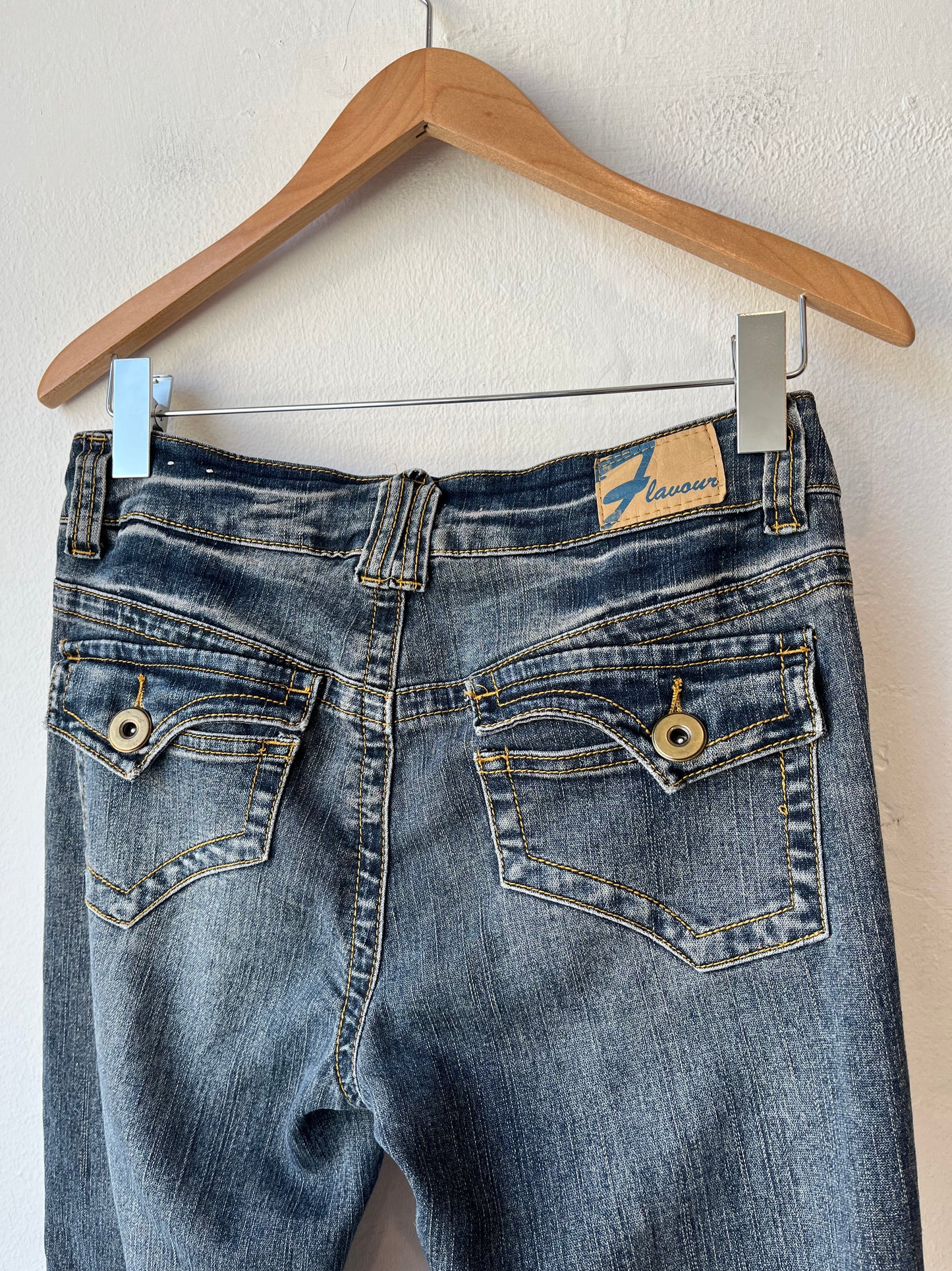 Y2K Mid Rise Flare Jeans 30"