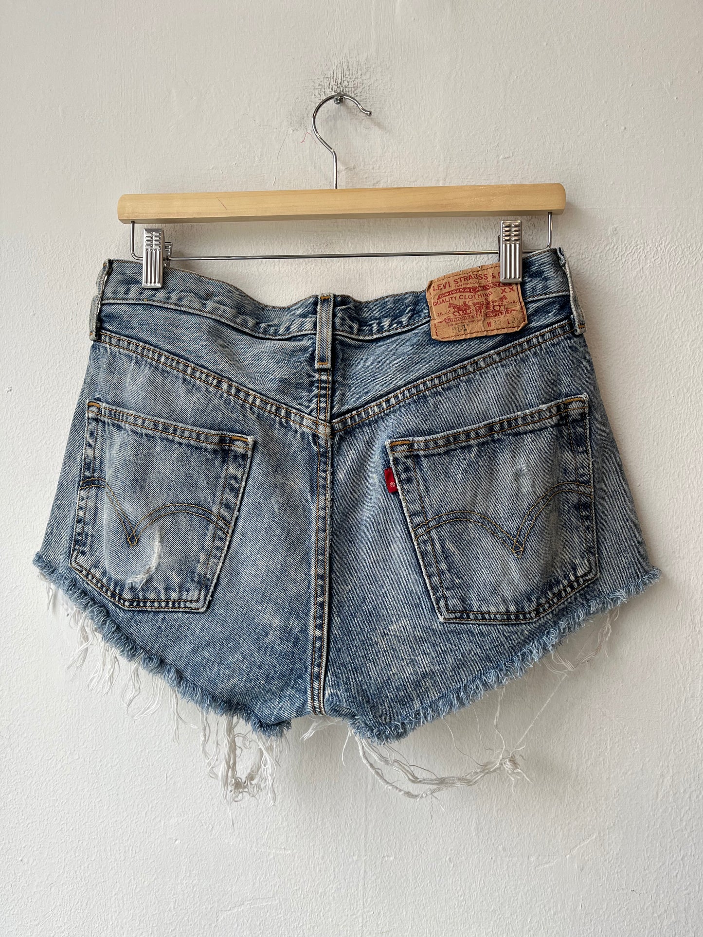Y2K Levi's 501 Cutoff Shorts 30"