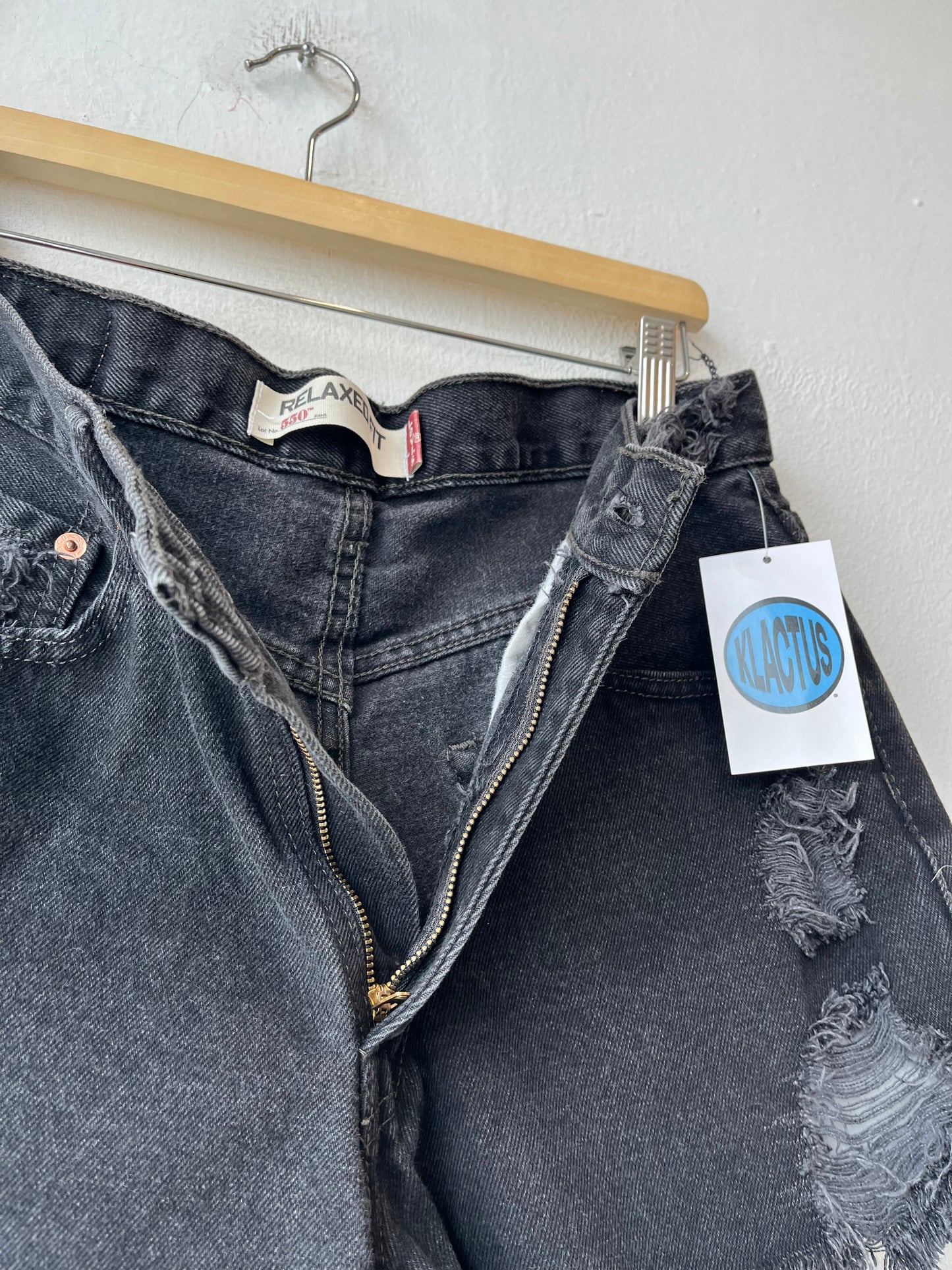 Y2K Black Levi's Cutoff Shorts 28"