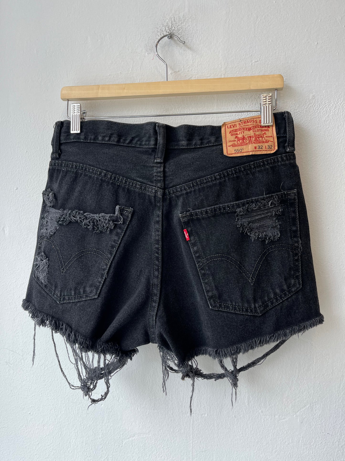 Y2K Black Levi's Cutoff Shorts 28"