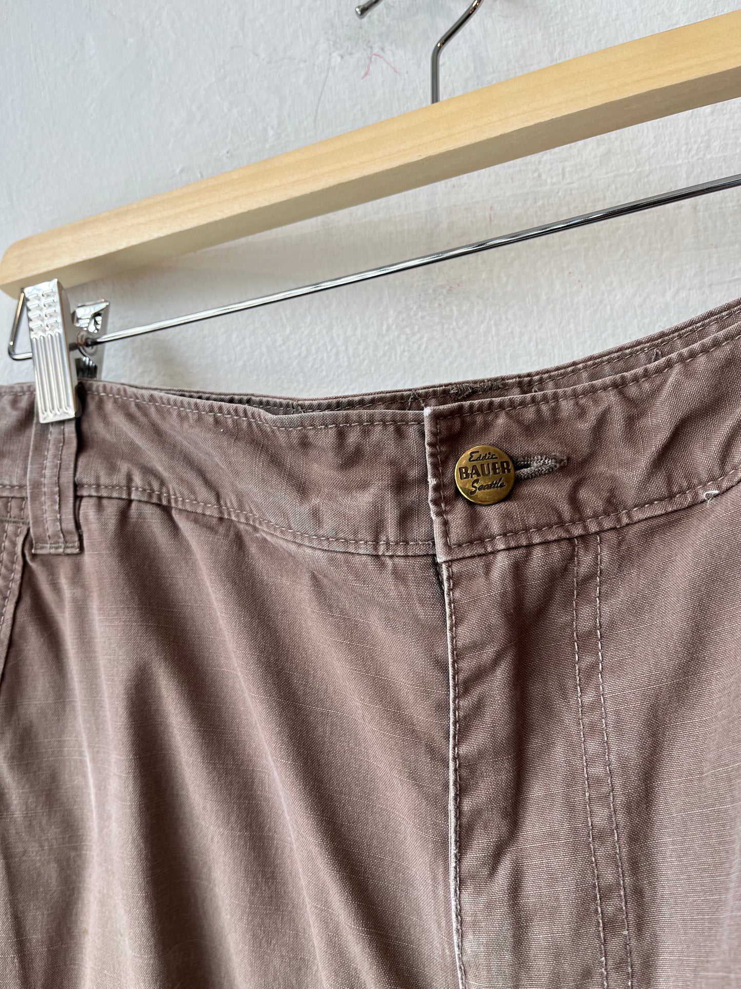 Y2K Brown Cargo Shorts 30-34"