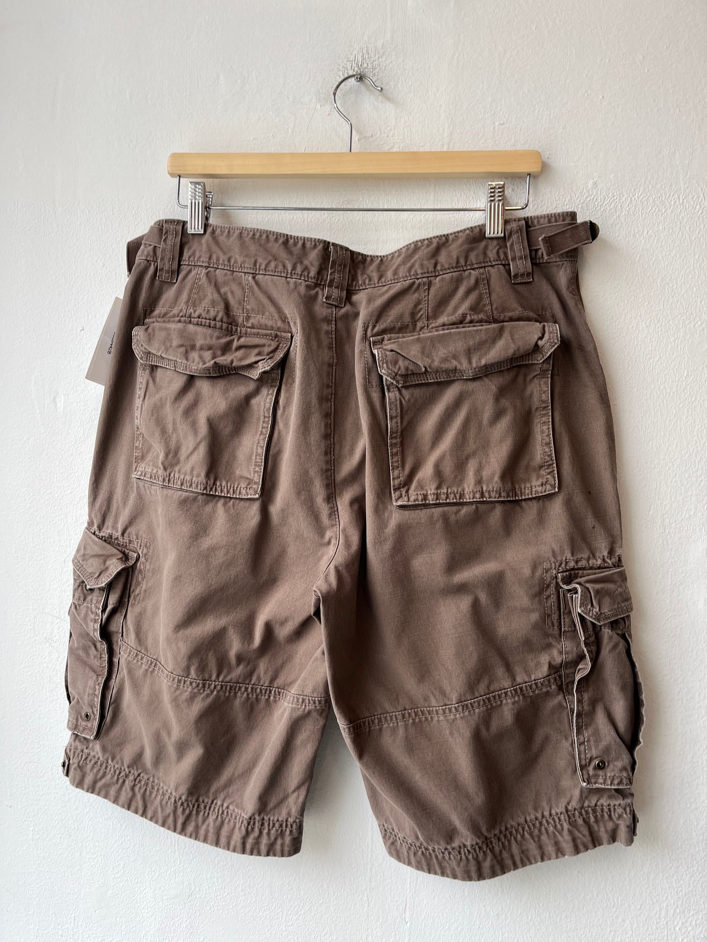 Y2K Brown Cargo Shorts 30-34"