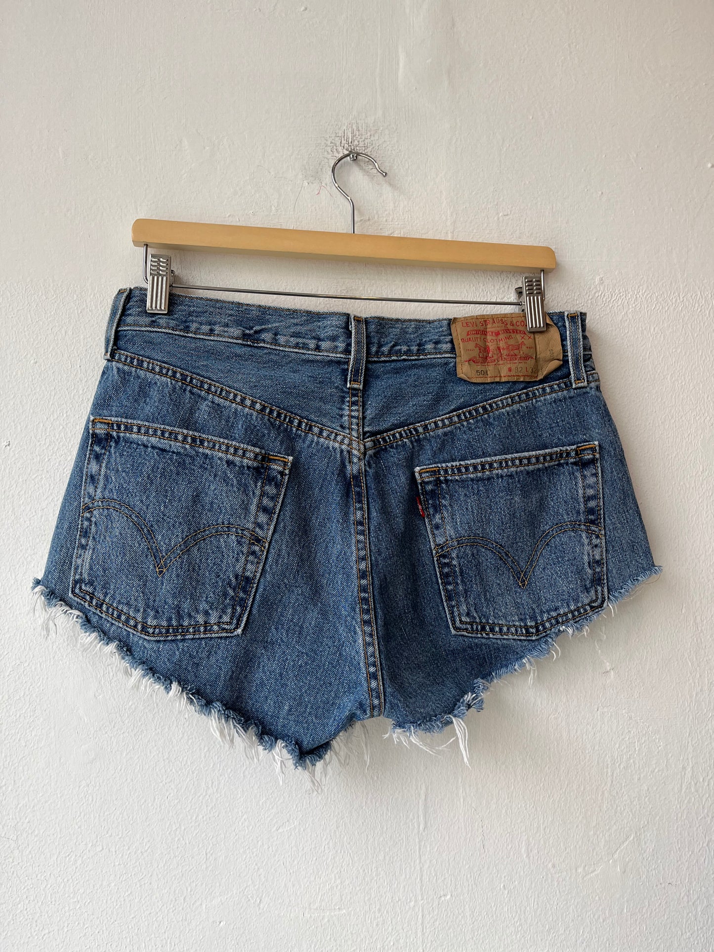 Y2K Levi's 501 Cutoff Shorts 29"