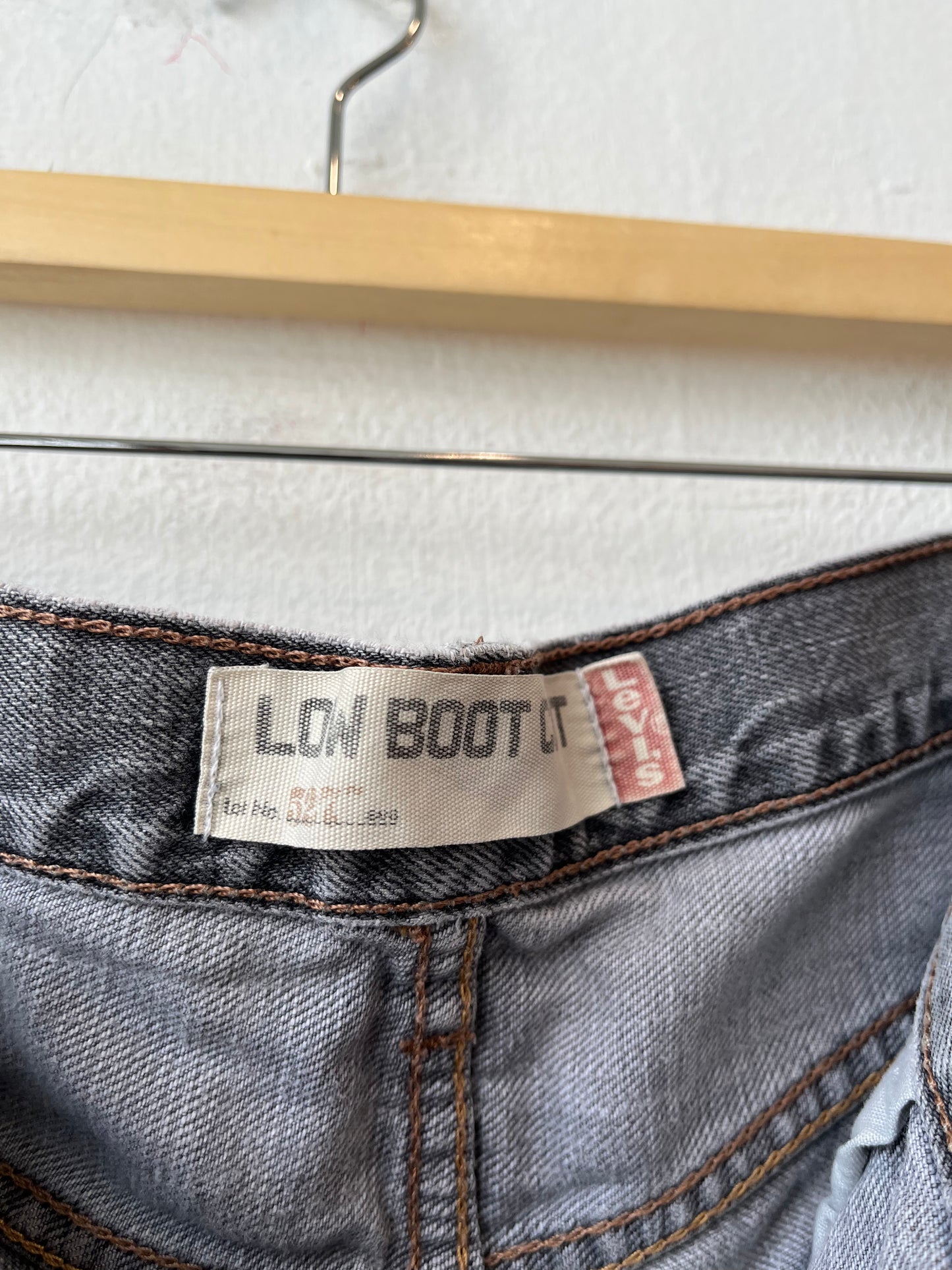 Y2K Levi's 527 Cutoff Shorts 32"