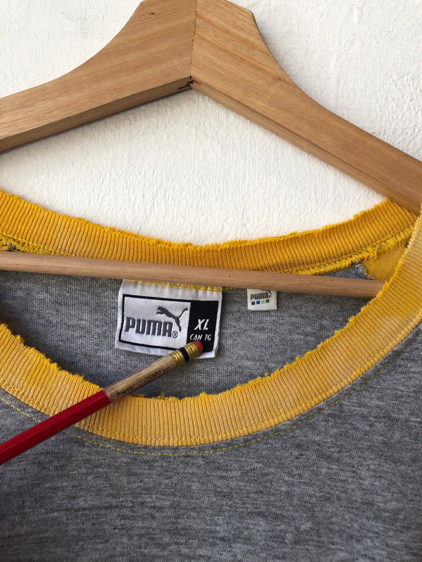 Y2K Puma Raglan Shirt