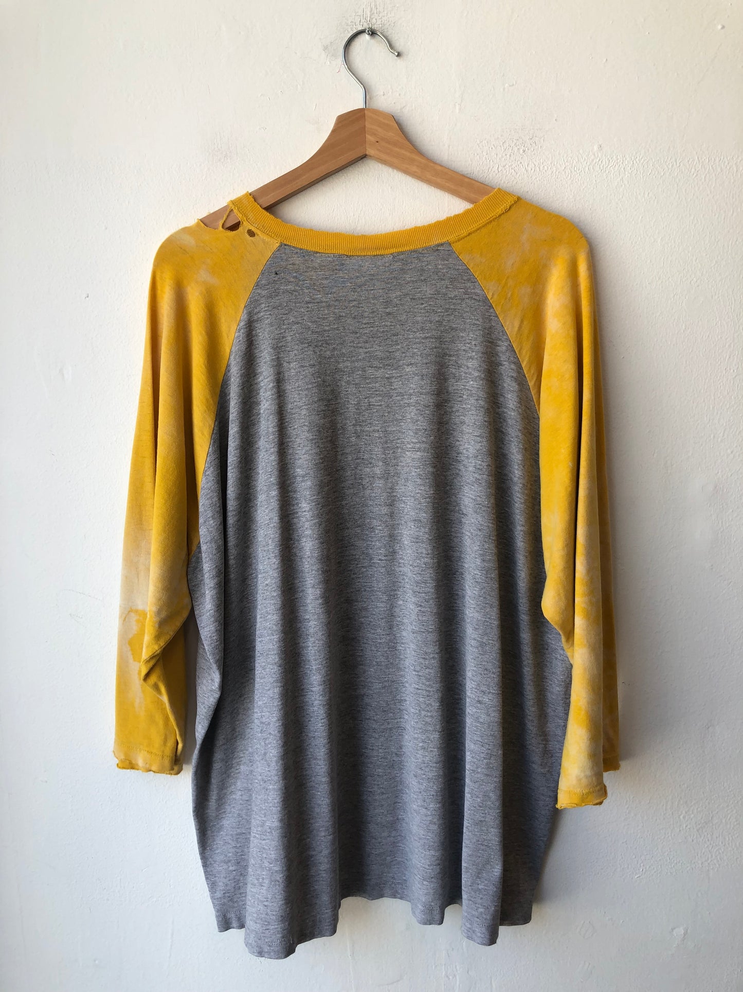 Y2K Puma Raglan Shirt