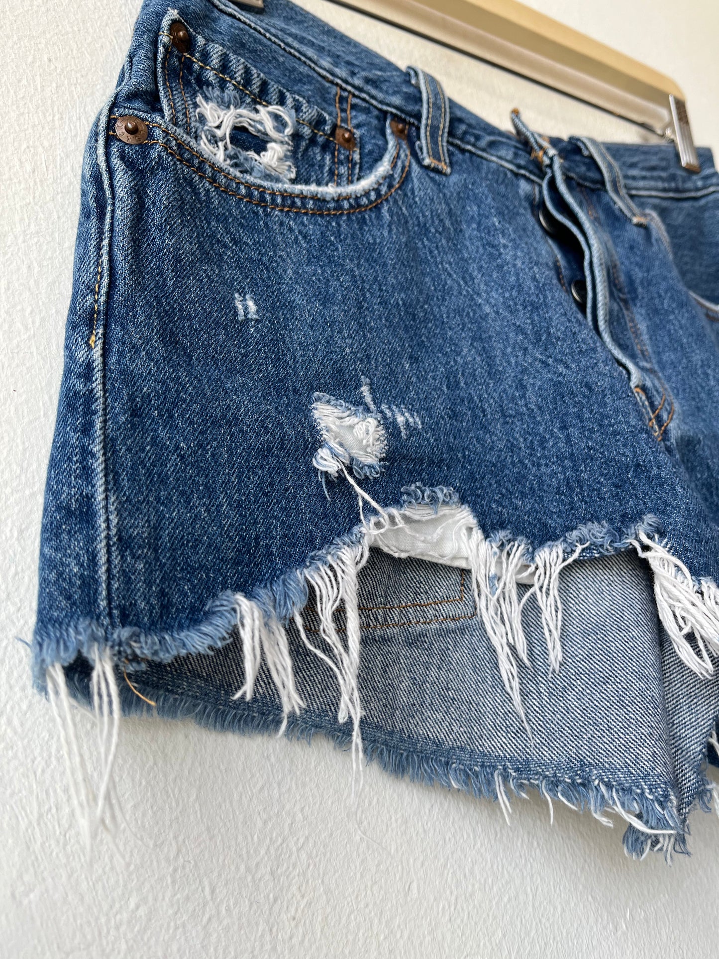 Y2K Levi's 501 Cutoff Shorts 27"