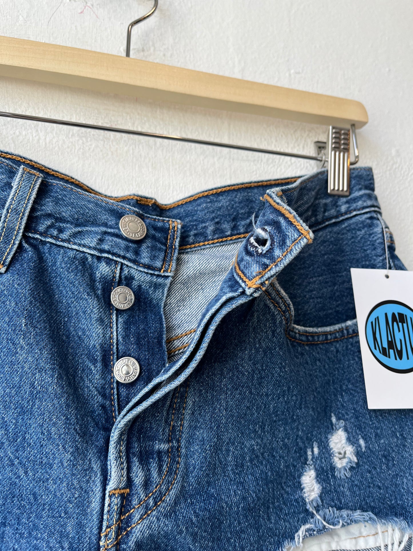 Y2K Levi's 501 Cutoff Shorts 27"