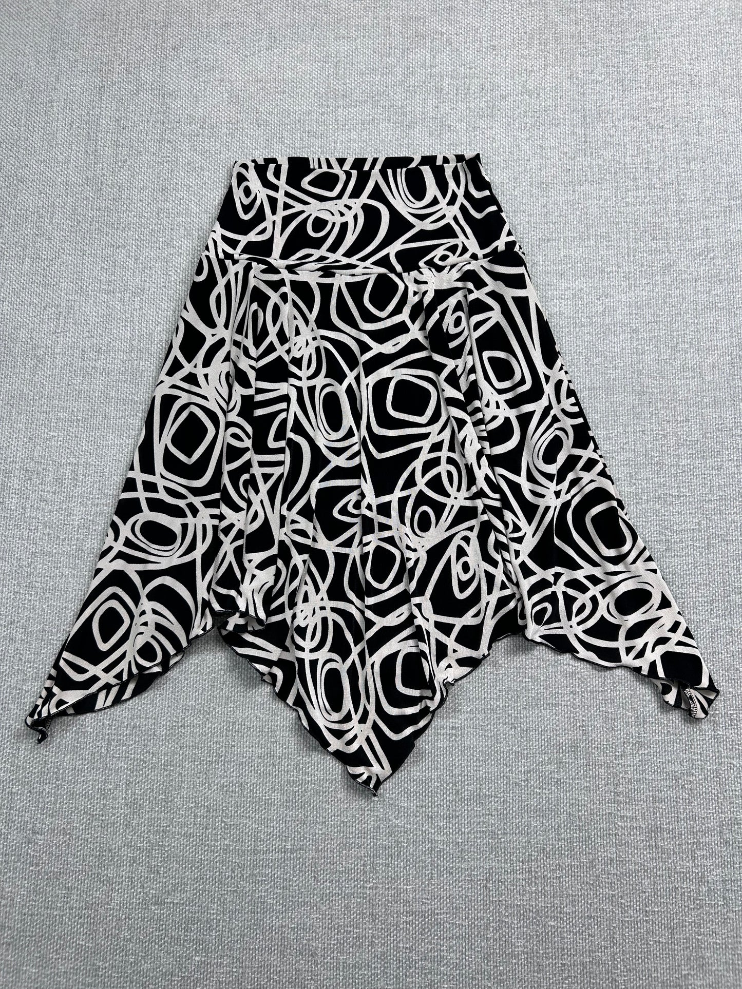 Y2K Asymmetrical Pattern Skirt 22-30"