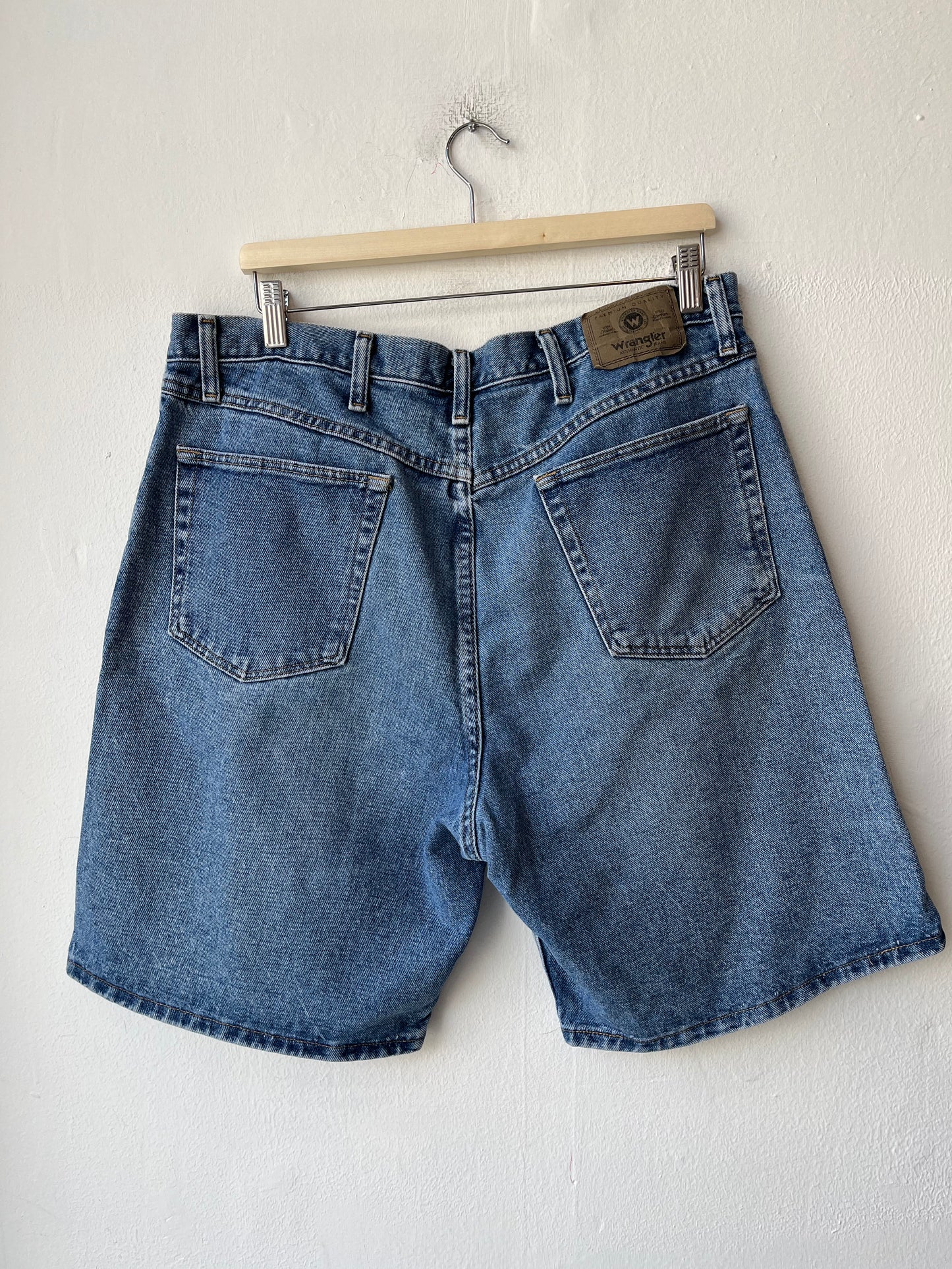 Y2K Wrangler Loose Denim Shorts 36"